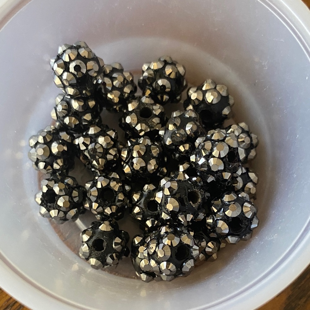 23 PIECES Black Rhinestone Cluster Beads